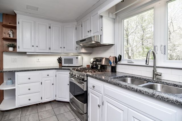 15 Maple Lane, Framingham, MA 01702