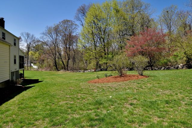 15 Maple Lane, Framingham, MA 01702