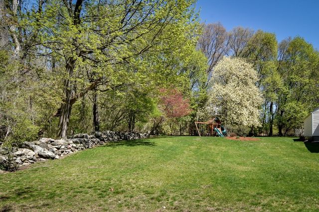 15 Maple Lane, Framingham, MA 01702