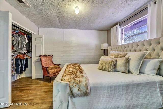 7569 PARK CITY Drive, Jacksonville, FL 32244