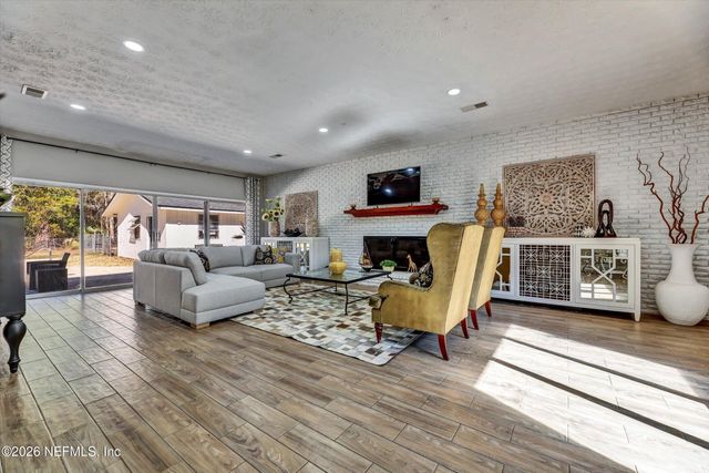 7569 PARK CITY Drive, Jacksonville, FL 32244