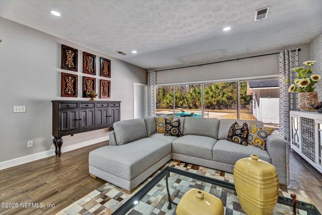 7569 PARK CITY Drive, Jacksonville, FL 32244