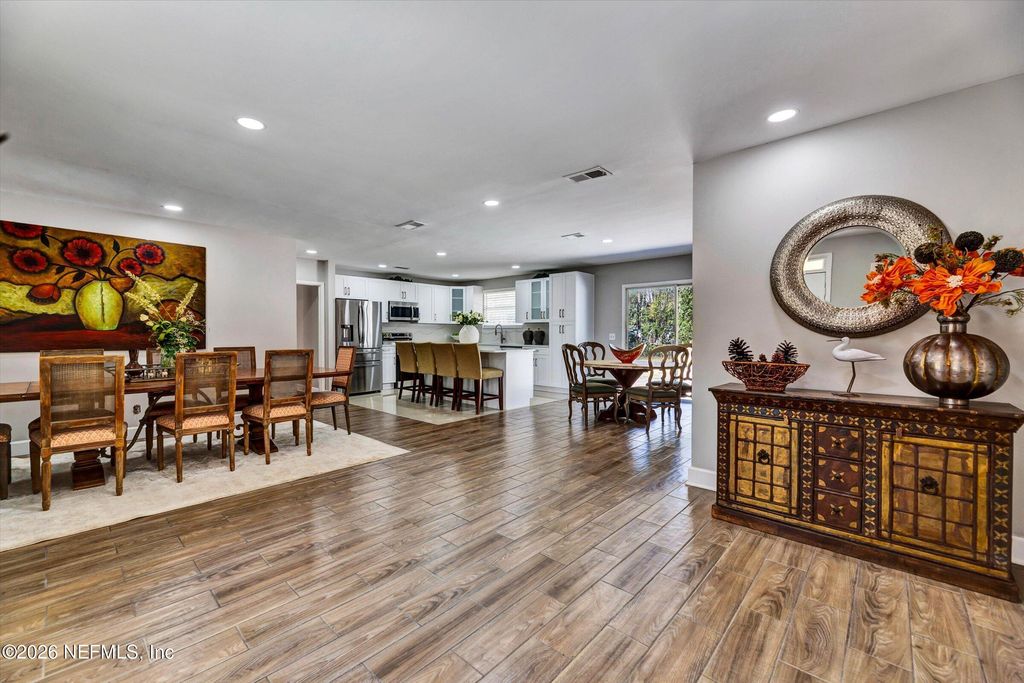 7569 PARK CITY Drive, Jacksonville, FL 32244