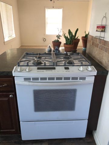 313 E Sacramento Street, Coalinga, CA 93210