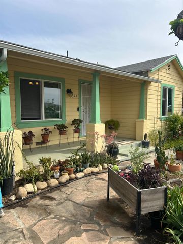 313 E Sacramento Street, Coalinga, CA 93210