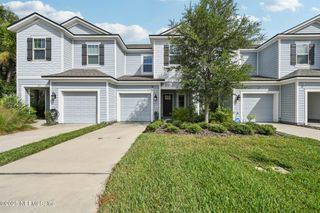 277 HENRYS BLUFF Place, Jacksonville, FL 32218