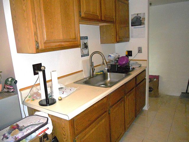 27561 Concord Avenue, Warren, MI 48093