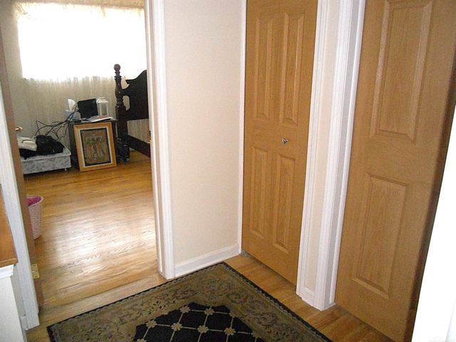 27561 Concord Avenue, Warren, MI 48093