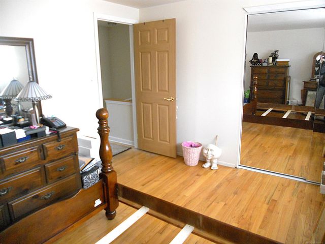 27561 Concord Avenue, Warren, MI 48093