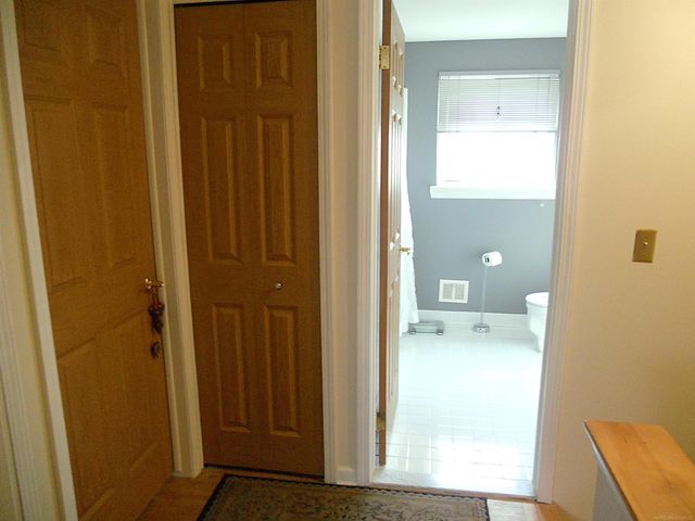 27561 Concord Avenue, Warren, MI 48093