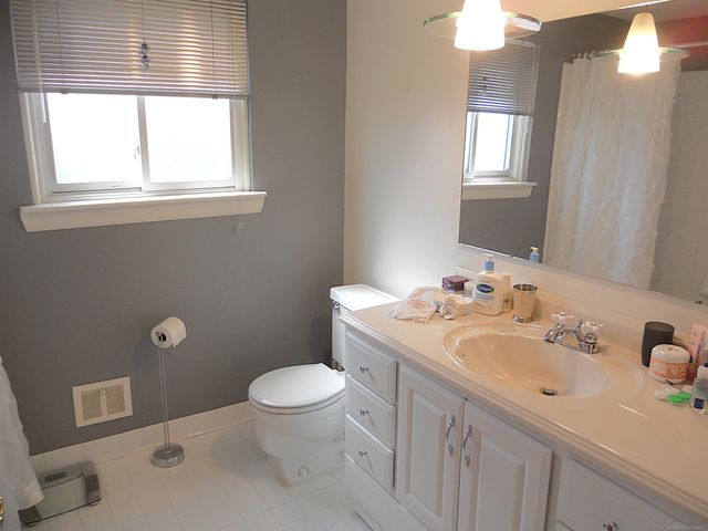27561 Concord Avenue, Warren, MI 48093