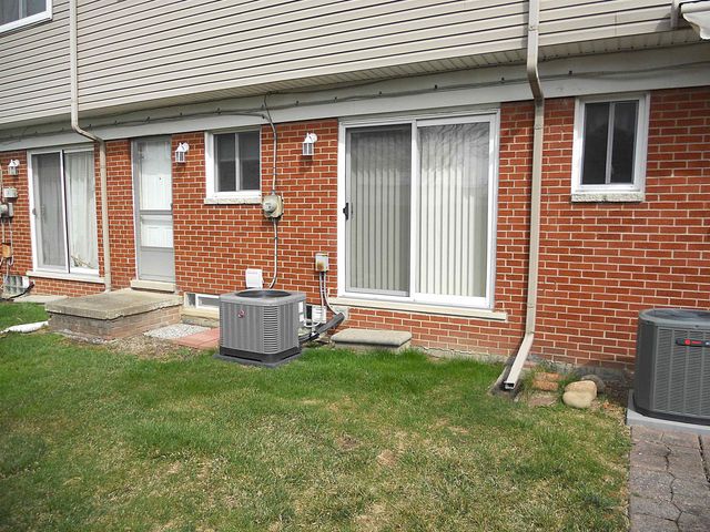 27561 Concord Avenue, Warren, MI 48093