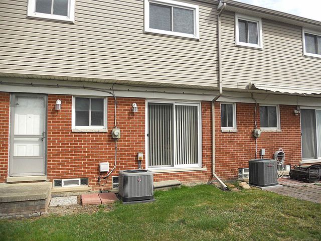 27561 Concord Avenue, Warren, MI 48093