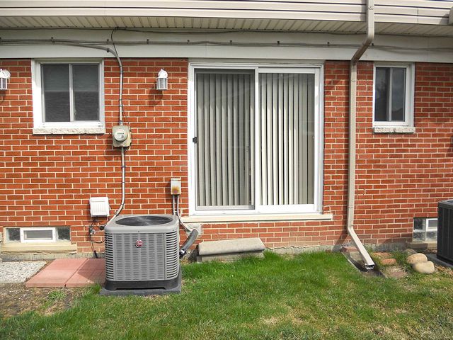 27561 Concord Avenue, Warren, MI 48093
