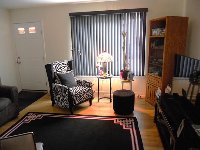 27561 Concord Avenue, Warren, MI 48093