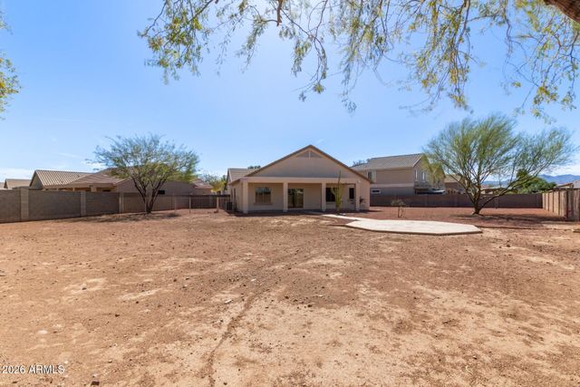 7612 S 70th Lane, Laveen, AZ 85339