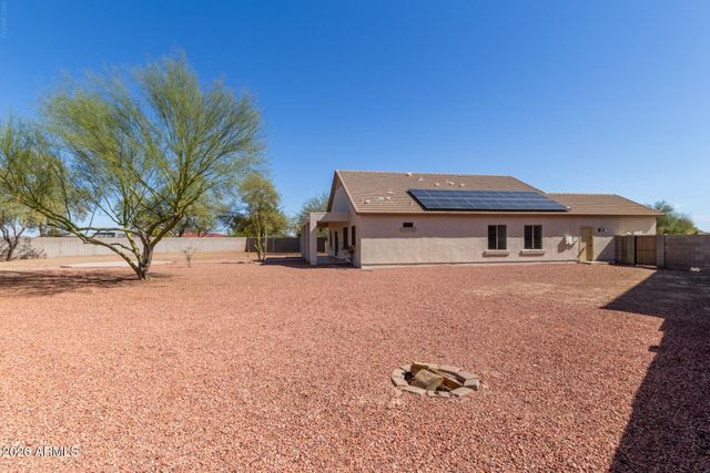 7612 S 70th Lane, Laveen, AZ 85339