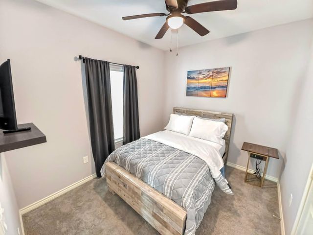 861 Palmdate, Montgomery, TX 77316