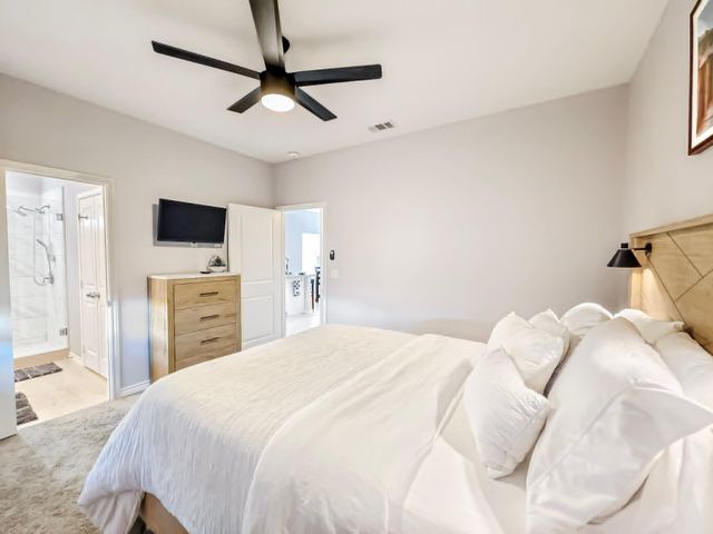 861 Palmdate, Montgomery, TX 77316