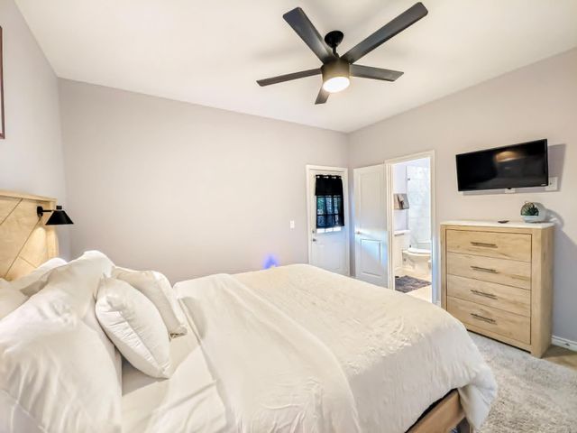861 Palmdate, Montgomery, TX 77316