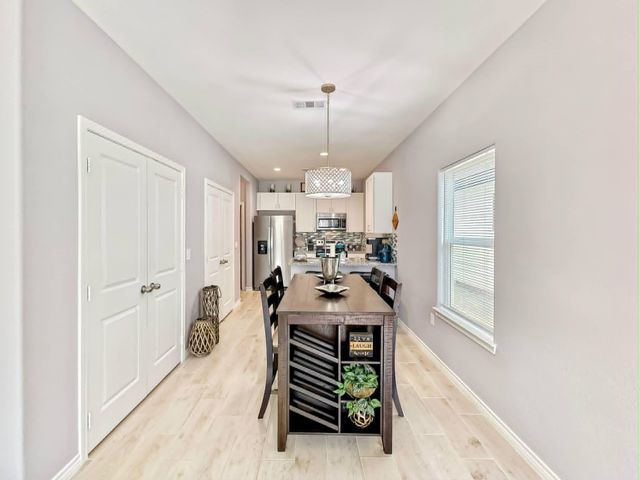 861 Palmdate, Montgomery, TX 77316