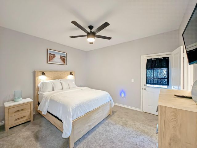 861 Palmdate, Montgomery, TX 77316