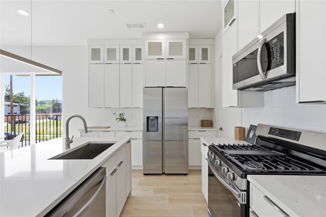 4315 San Jacinto Street, Dallas, TX 75204