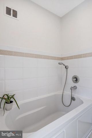 3643 ALTON PL NW, Washington, DC 20008