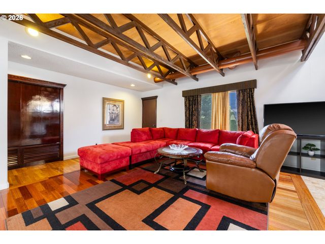 17589 Sw SARALA St, Beaverton, OR 97007