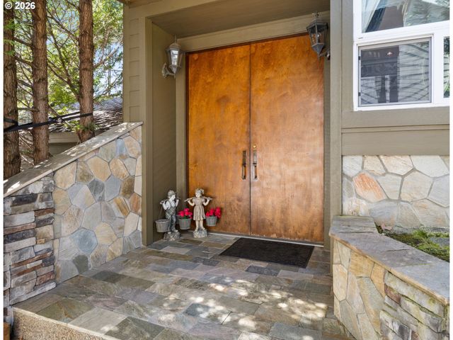 17589 Sw SARALA St, Beaverton, OR 97007