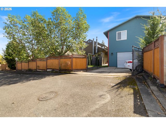 17589 Sw SARALA St, Beaverton, OR 97007