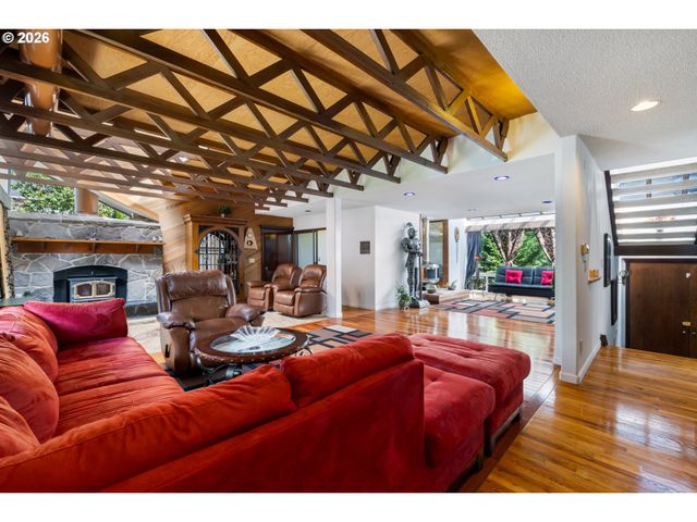 17589 Sw SARALA St, Beaverton, OR 97007