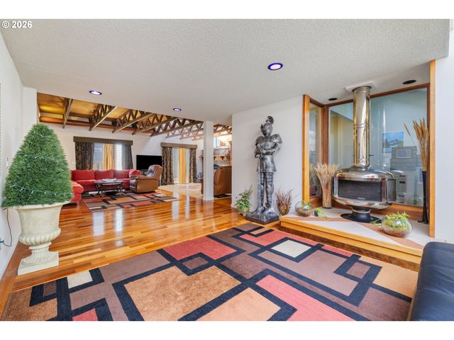 17589 Sw SARALA St, Beaverton, OR 97007