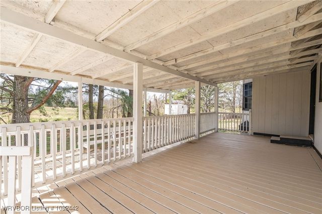 475616 E 1060 Road, Muldrow, OK 74948