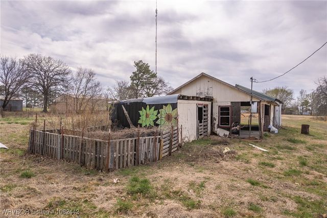 475616 E 1060 Road, Muldrow, OK 74948