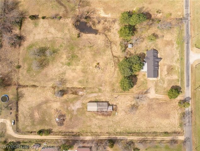 475616 E 1060 Road, Muldrow, OK 74948
