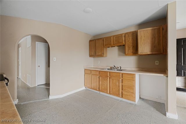 475616 E 1060 Road, Muldrow, OK 74948