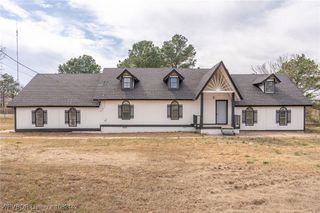 475616 E 1060 Road, Muldrow, OK 74948