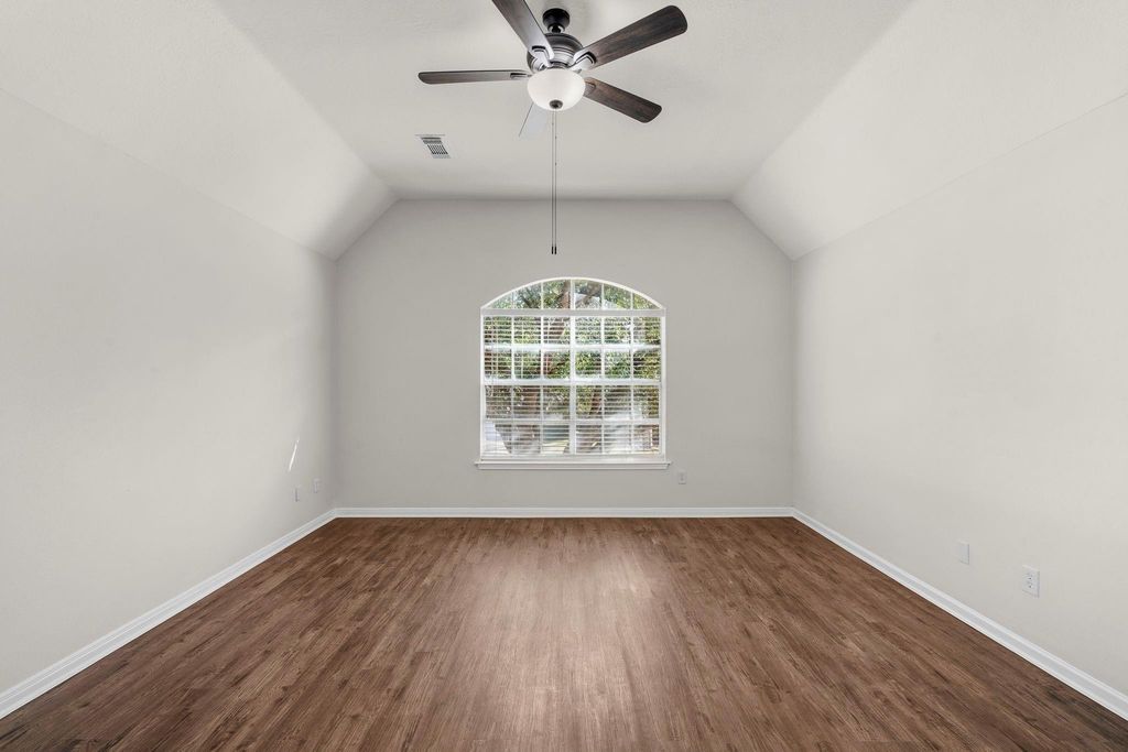 Image 22 of property listing at 6023 Shady Manor Drive, Katy, TX 77449