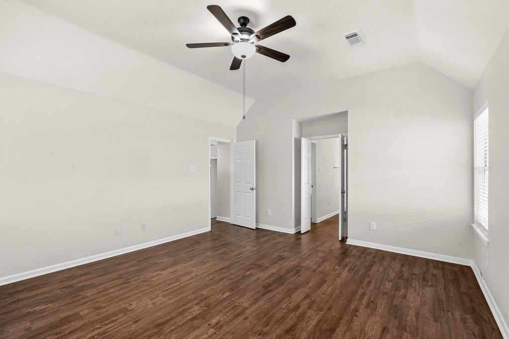 Image 24 of property listing at 6023 Shady Manor Drive, Katy, TX 77449