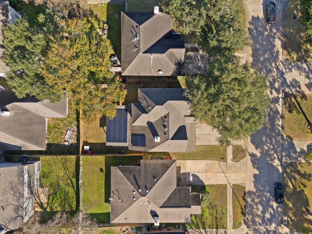 Image 38 of property listing at 6023 Shady Manor Drive, Katy, TX 77449