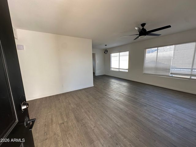 8602 N 56TH Drive, Glendale, AZ 85302