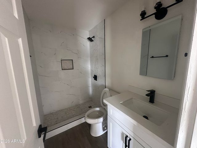 8602 N 56TH Drive, Glendale, AZ 85302