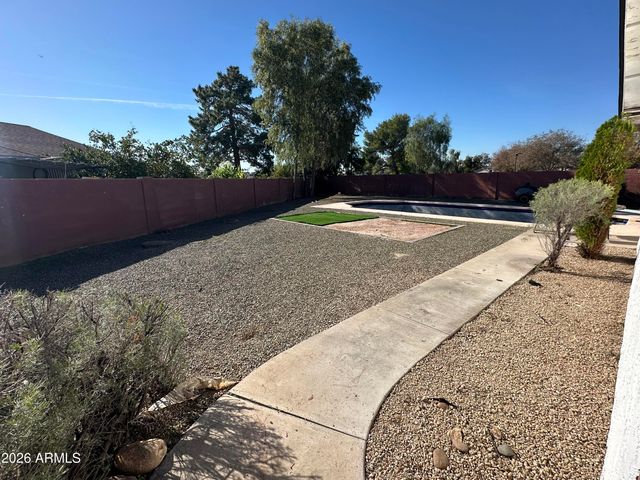 8602 N 56TH Drive, Glendale, AZ 85302