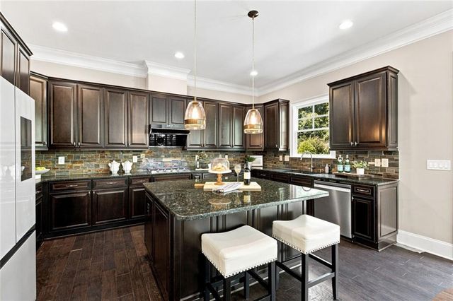 360 Dewpoint Lane, Johns Creek, GA 30022