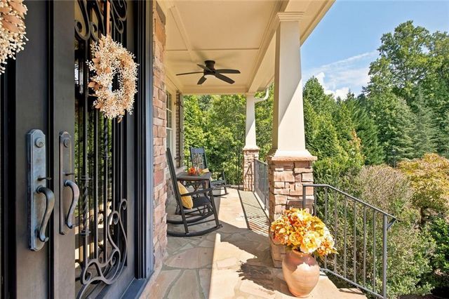 360 Dewpoint Lane, Johns Creek, GA 30022