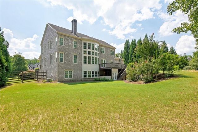 360 Dewpoint Lane, Johns Creek, GA 30022