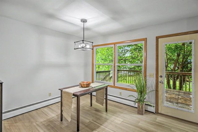 1925 Elka Lane, Madison, WI 53704