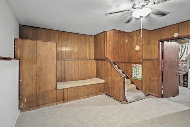 1925 Elka Lane, Madison, WI 53704