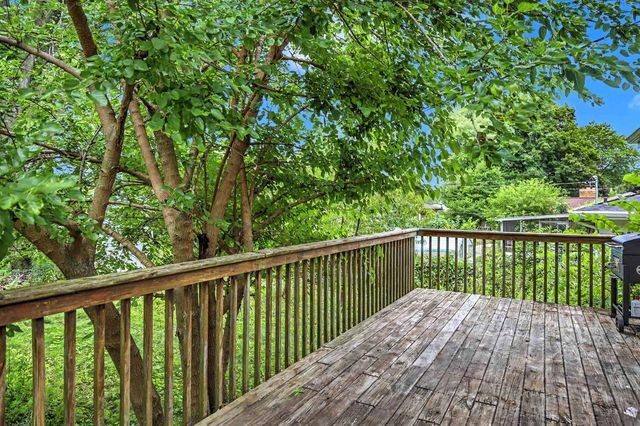 1925 Elka Lane, Madison, WI 53704